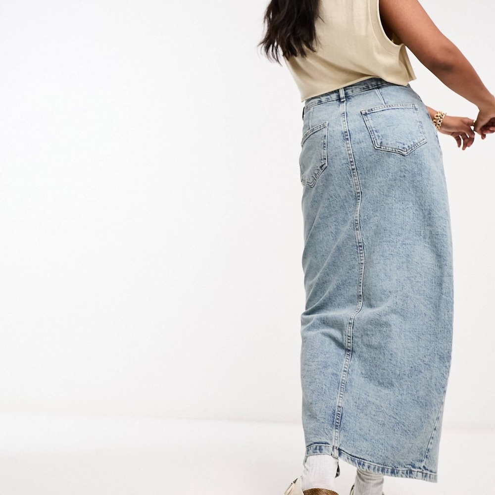 NEW ASOS design denim midi skirt w/ split - Picture 2 of 2